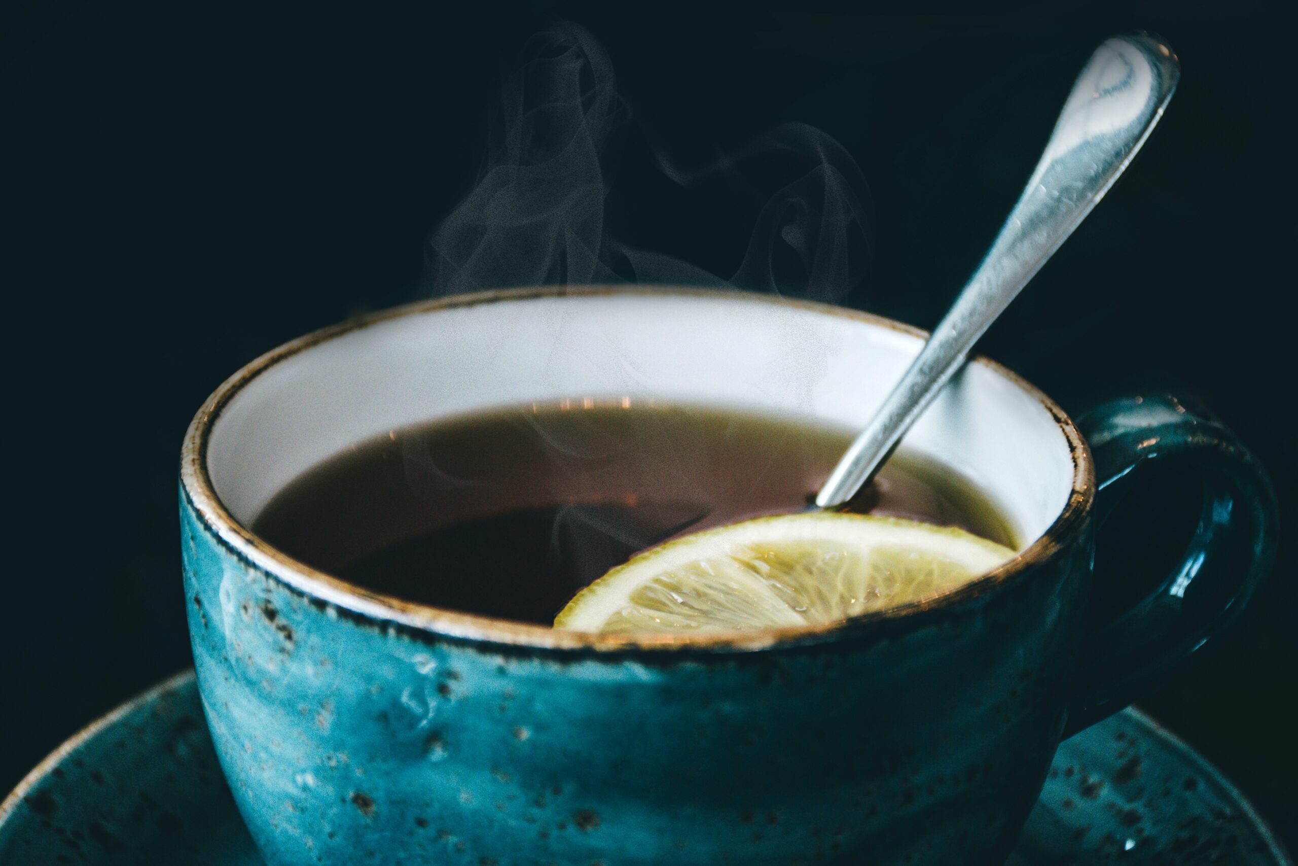 hot-tea-with-lemon